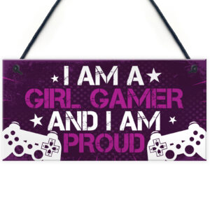 I AM A GIRL GAMER